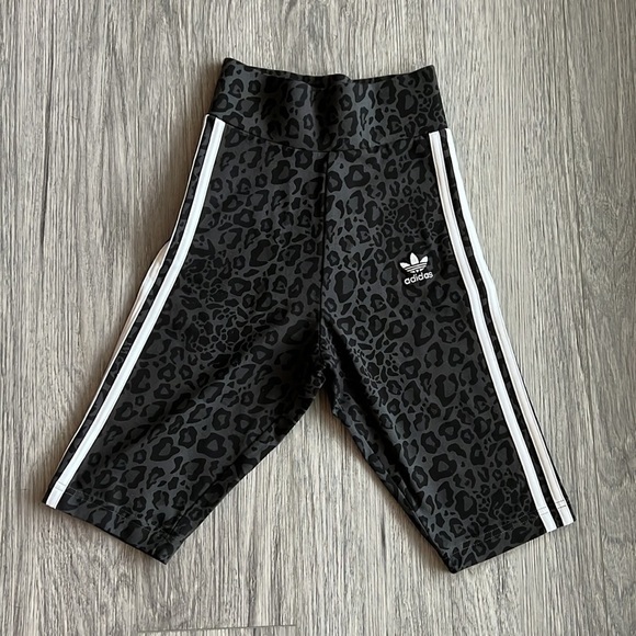 NWT ADIDAS Originals Short Tight Biker Shorts XXS Leopard Print 3 Stripes - Picture 5 of 12